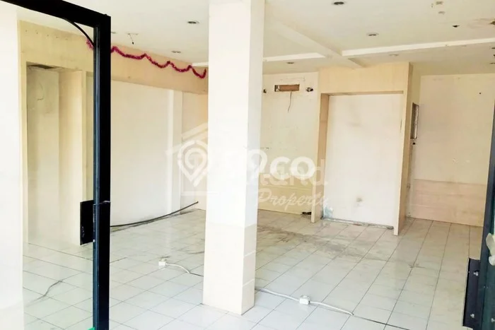 Ruko Disewa di Semarang dengan LB 130m2 Area Komersial Ramai Ruko Disewa di Semarang dengan LB 130m2 Area Komersial Ramai