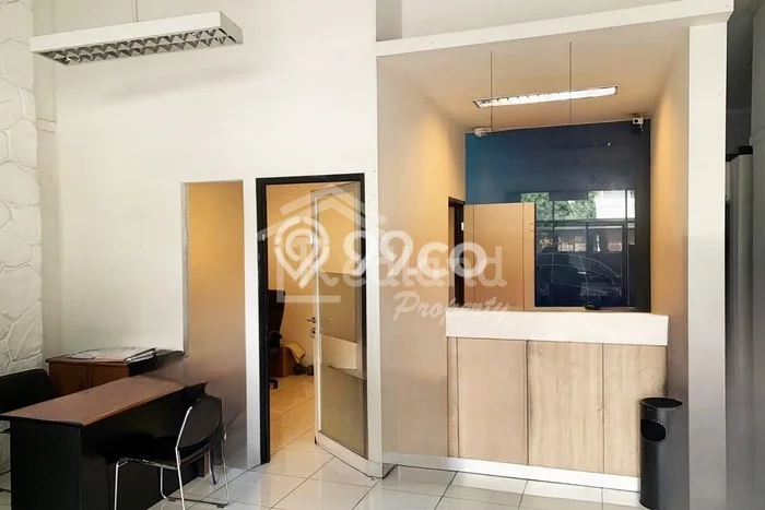Area Strategis! Disewakan Ruko Lokasi Ungaran Barat, Semarang Cocok untuk Bisnis Area Strategis! Disewakan Ruko Lokasi Ungaran Barat, Semarang Cocok untuk Bisnis