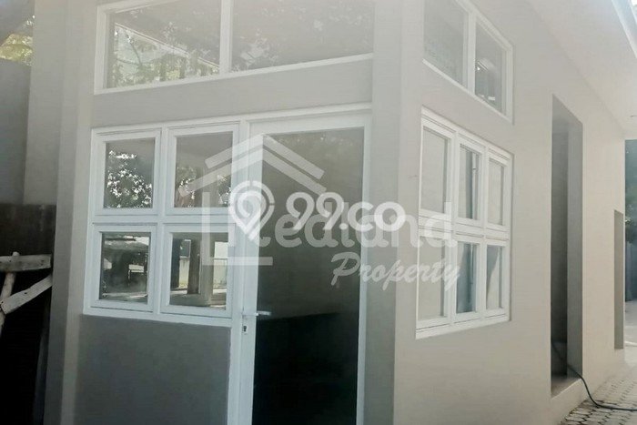 Unit Gudang disewakan di Mejobo Kabupaten Kudus dengan LT 6800m2 / LB 5000m2 Unit Gudang disewakan di Mejobo Kabupaten Kudus dengan LT 6800m2 / LB 5000m2