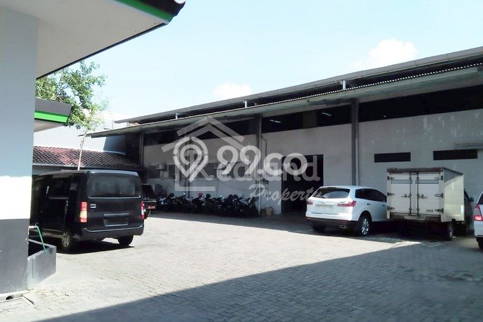 KEUNTUNGAN BERLIPAT! Komersial di Semarang Barat, Luas 1800m2m², Posisi Jalan Utama KEUNTUNGAN BERLIPAT! Komersial di Semarang Barat, Luas 1800m2m², Posisi Jalan Utama