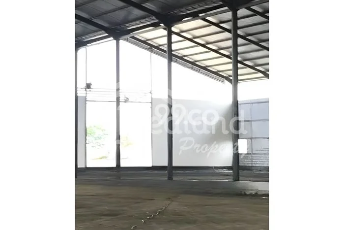 Unit Gudang disewakan di Wanasari Brebes dengan LT 20000m2 / LB 13000m2 Unit Gudang disewakan di Wanasari Brebes dengan LT 20000m2 / LB 13000m2