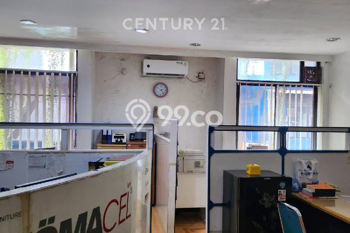 INVESTASI POTENSIAL! Ruko Kawasan Pinangsia, Luas 189m2m², Potensi Keramaian Tinggi INVESTASI POTENSIAL! Ruko Kawasan Pinangsia, Luas 189m2m², Potensi Keramaian Tinggi