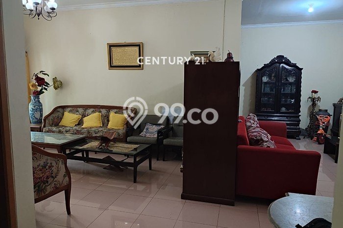 Jual Rumah Mewah Megah Dengan View Cantik di Klender, Jakarta Timur Jual Rumah Mewah Megah Dengan View Cantik di Klender, Jakarta Timur