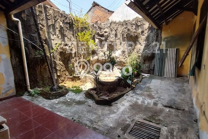 Ready to Use! Luxury House LT 372m2 Desain Modern di Pondok Kelapa Ready to Use! Luxury House LT 372m2 Desain Modern di Pondok Kelapa
