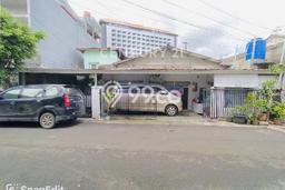 Rumah Luxury Modern Tanpa Renovasi di Menteng Dalam Jakarta Selatan Rumah Luxury Modern Tanpa Renovasi di Menteng Dalam Jakarta Selatan