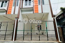 Rumah Strategis Minimalis Lb 170m2 di Johar Baru, Jakarta Pusat Rumah Strategis Minimalis Lb 170m2 di Johar Baru, Jakarta Pusat