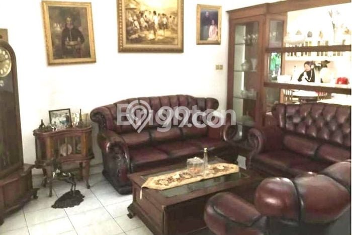 Siap Huni Hunian Elit 7 Kamar di Pamulang Dekat ke Mana Pun Siap Huni Hunian Elit 7 Kamar di Pamulang Dekat ke Mana Pun