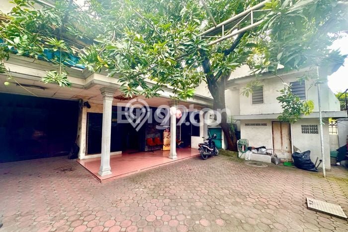 For Sale! Luxury House LT 296m2 Desain Elegan di Perak For Sale! Luxury House LT 296m2 Desain Elegan di Perak