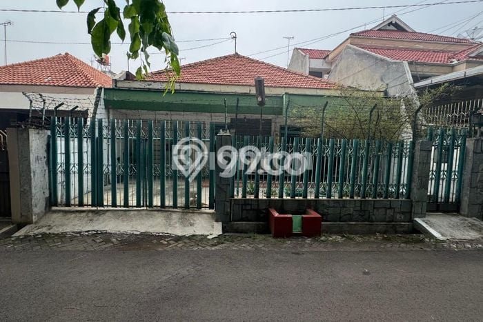 Siap Huni Hunian Elit 4 Kamar di Semarang Tengah Dekat ke Mana Pun Siap Huni Hunian Elit 4 Kamar di Semarang Tengah Dekat ke Mana Pun