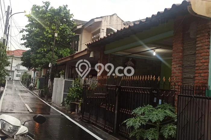 Jual Rumah Bagus Siap Huni LB 110m2 di Karang Tengah, Tangerang Jual Rumah Bagus Siap Huni LB 110m2 di Karang Tengah, Tangerang