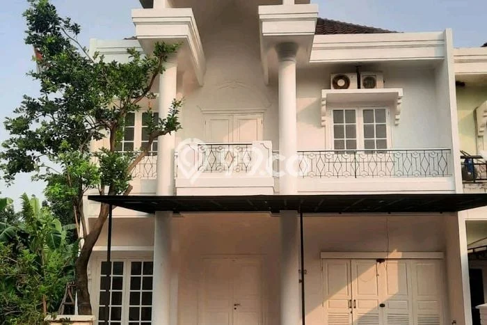 Hunian Eksklusif Siap Huni LT 292m2 di Ciputat Timur, Tangerang Selatan Hunian Eksklusif Siap Huni LT 292m2 di Ciputat Timur, Tangerang Selatan