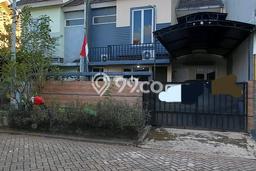 Hunian Mewah Dijual LT 160m2 di Cipondoh, Tangerang Hunian Mewah Dijual LT 160m2 di Cipondoh, Tangerang