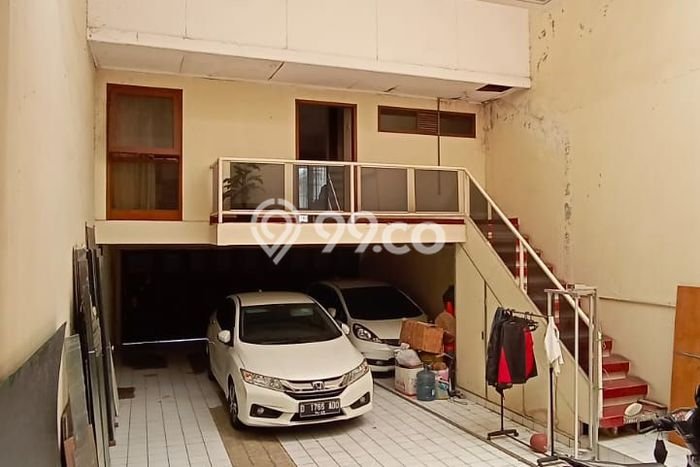 Rumah Area Setrasari Pasteur 2 Lantai 6 Kamar Tidur, Bandung Rumah Area Setrasari Pasteur 2 Lantai 6 Kamar Tidur, Bandung