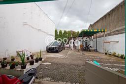 Rumah Tua Hitung Tanah Saja! Komplek Setrasari Kulon, Pasteur Rumah Tua Hitung Tanah Saja! Komplek Setrasari Kulon, Pasteur