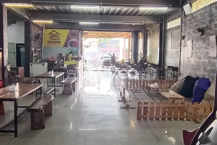 Ruko Besar Cocok Untuk Klinik, Kantor Posisi Jalan Raya Cimahi Ruko Besar Cocok Untuk Klinik, Kantor Posisi Jalan Raya Cimahi