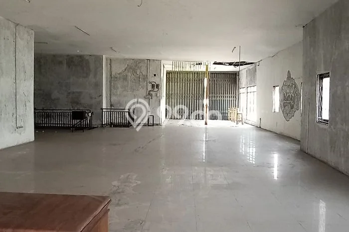 Ruko Besar Cocok Untuk Klinik, Kantor Posisi Jalan Raya Cimahi Ruko Besar Cocok Untuk Klinik, Kantor Posisi Jalan Raya Cimahi