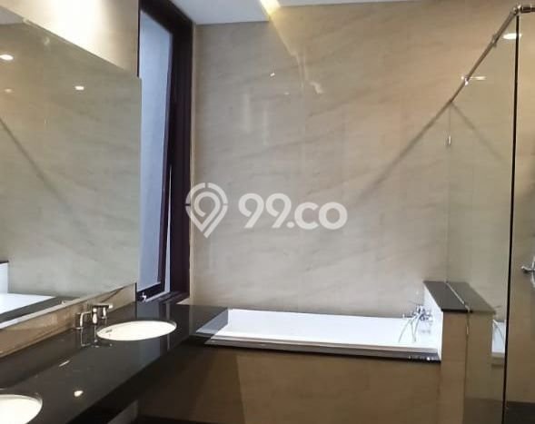 Jual Rumah 4 KT di Setra Duta, Bandung - LT 700m² Jual Rumah 4 KT di Setra Duta, Bandung - LT 700m²