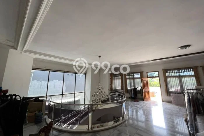 Dijual Rumah Luas Elegan Dengan View Cantik di Setiabudi, Bandung Dijual Rumah Luas Elegan Dengan View Cantik di Setiabudi, Bandung