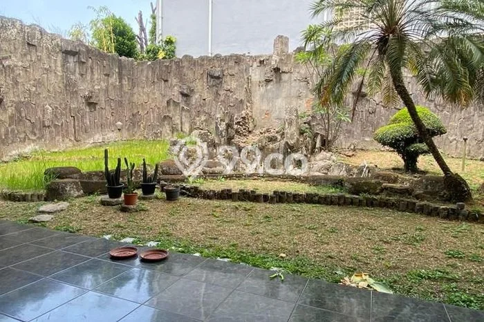 Dijual Rumah Luas Elegan Dengan View Cantik di Setiabudi, Bandung Dijual Rumah Luas Elegan Dengan View Cantik di Setiabudi, Bandung