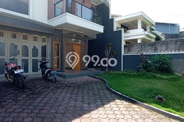 Rumah Siap Huni di Pasteur, Bandung, LT 352m² Bangunan 500m² Rumah Siap Huni di Pasteur, Bandung, LT 352m² Bangunan 500m²