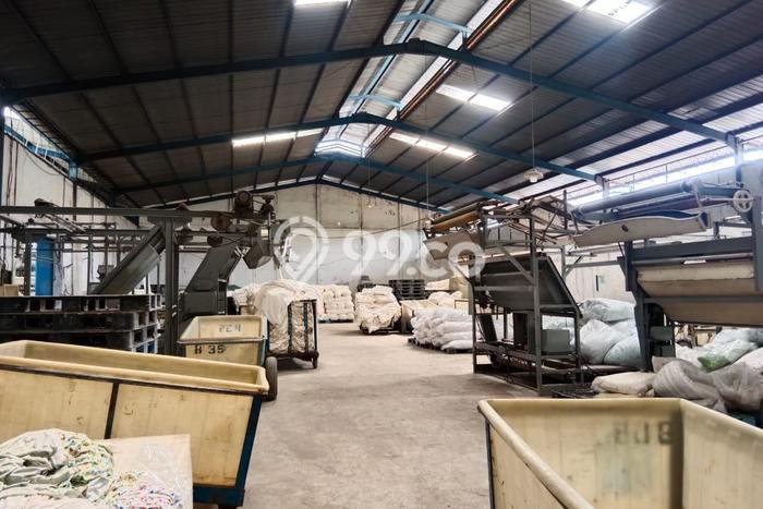 Pabrik Dijual di Kawasan Batujajar, Bandung Barat Harga Kompetitif Pabrik Dijual di Kawasan Batujajar, Bandung Barat Harga Kompetitif