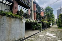 Hunian Mewah LB 306m2 Siap Pakai Desain Elegan di Cipete, Jakarta Selatan Hunian Mewah LB 306m2 Siap Pakai Desain Elegan di Cipete, Jakarta Selatan