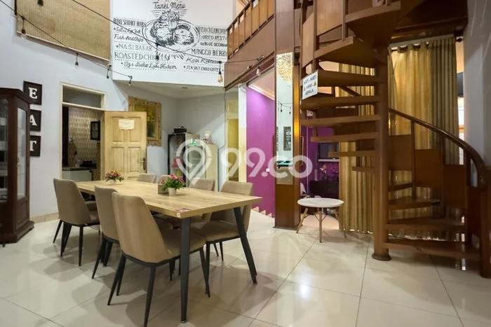 For Sale! Luxury House LT 405m2 Desain Modern di Jati Padang For Sale! Luxury House LT 405m2 Desain Modern di Jati Padang