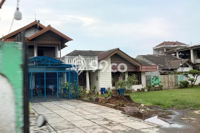Tanah di Karang Tengah, Luas 1815m², Area Strategis, Lingkungan Nyaman Tanah di Karang Tengah, Luas 1815m², Area Strategis, Lingkungan Nyaman