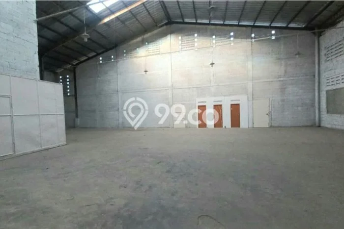 Gudang Disewakan Cepat di Serpong Utara Tangerang Selatan LB 2249m2 Gudang Disewakan Cepat di Serpong Utara Tangerang Selatan LB 2249m2