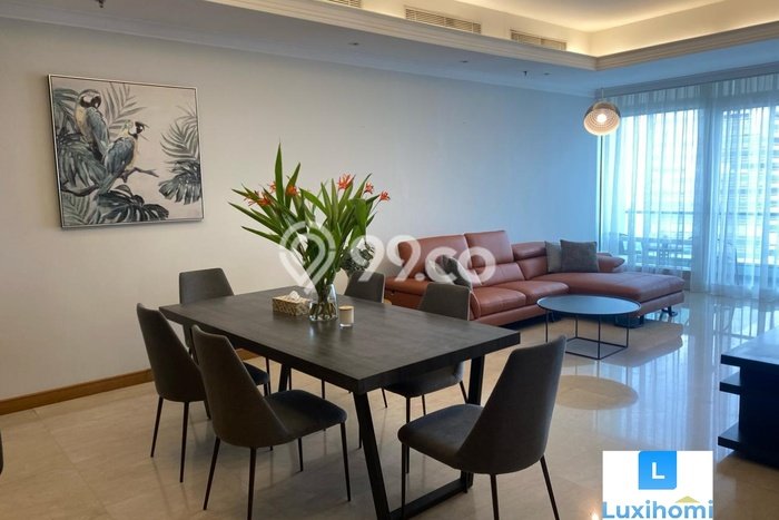 Sewa Apartemen Nyaman di Menteng, Jakarta Pusat 2 Kamar dengan Luas 157m2 Sewa Apartemen Nyaman di Menteng, Jakarta Pusat 2 Kamar dengan Luas 157m2
