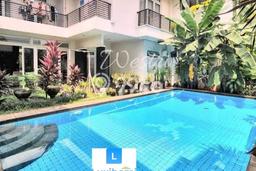 Rumah Elit Modern Siap Huni di Kemang Jakarta Selatan Rumah Elit Modern Siap Huni di Kemang Jakarta Selatan