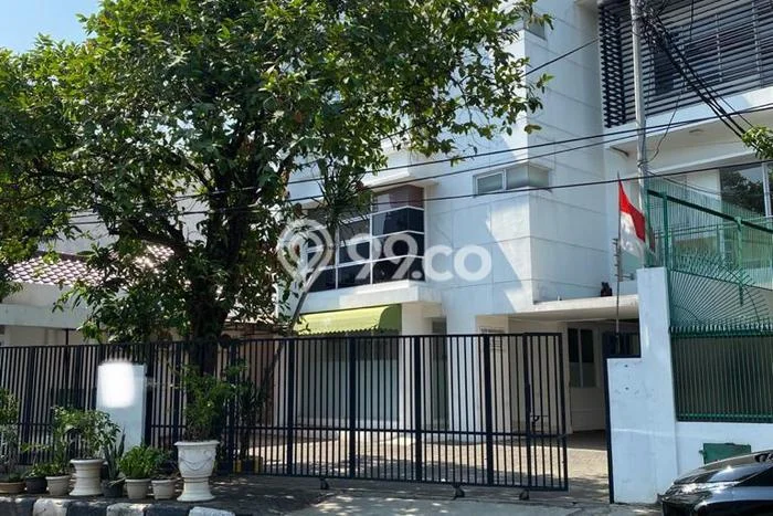 Komersial Dijual Lokasi Emas di Menteng Luas 1500m2 Komersial Dijual Lokasi Emas di Menteng Luas 1500m2