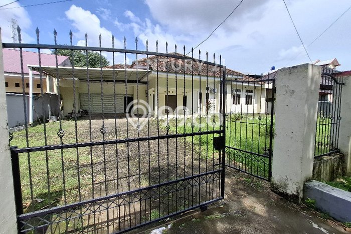 Jual Rumah Mewah Elegan Dengan View Eksklusif di Urip Sumoharjo, Makassar Jual Rumah Mewah Elegan Dengan View Eksklusif di Urip Sumoharjo, Makassar