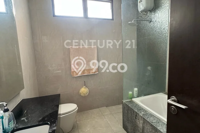 Rumah Mewah Dijual LT 200m2 di Makassar, Makassar Rumah Mewah Dijual LT 200m2 di Makassar, Makassar