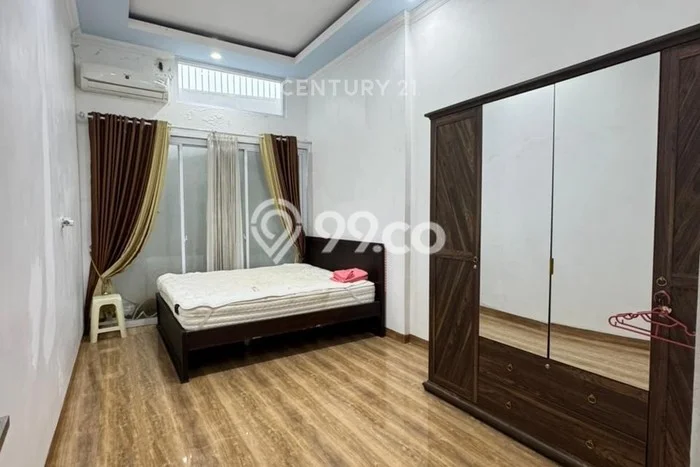 Disewakan! Rumah 3 Kamar Tidur &
2 Kamar Mandi di Daya, Makassar Disewakan! Rumah 3 Kamar Tidur &
2 Kamar Mandi di Daya, Makassar
