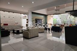 Rumah Elit Modern Tanpa Renovasi di Hegarmanah Bandung Rumah Elit Modern Tanpa Renovasi di Hegarmanah Bandung
