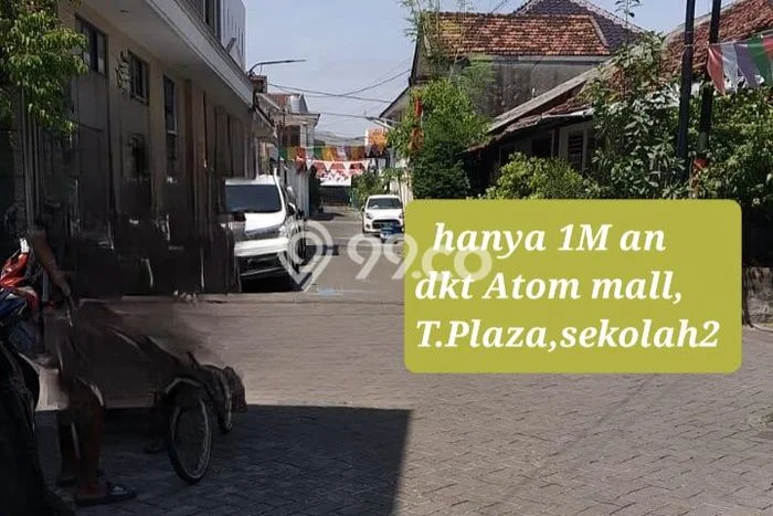 Rumah Strategis Modern Lb 190m2 di Krembangan, Surabaya Rumah Strategis Modern Lb 190m2 di Krembangan, Surabaya