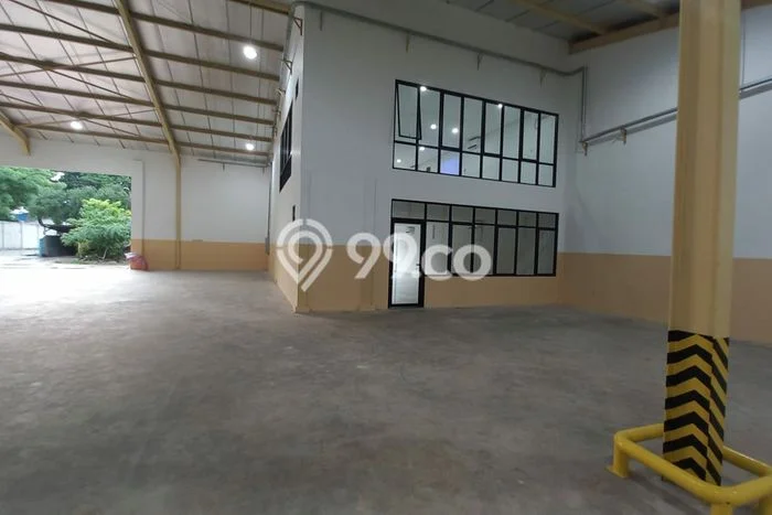 Gudang Disewa di Cakung, Jakarta Timur, LT 10000m2 / LB 3000m2 Gudang Disewa di Cakung, Jakarta Timur, LT 10000m2 / LB 3000m2
