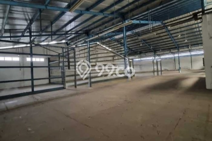Disewakan Gudang di Kawasan Ramai Cawang Luas 1200m2 Disewakan Gudang di Kawasan Ramai Cawang Luas 1200m2