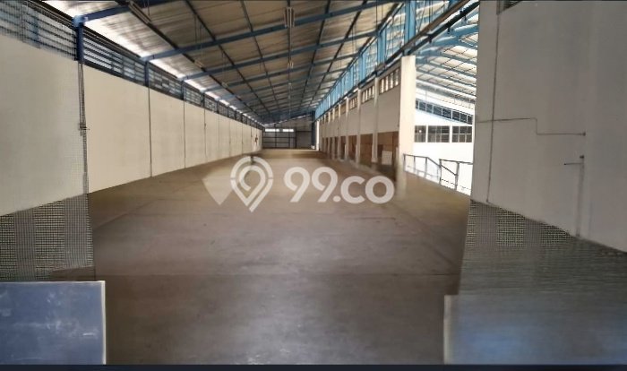 Disewakan Gudang di Kawasan Ramai Cawang Luas 1200m2 Disewakan Gudang di Kawasan Ramai Cawang Luas 1200m2