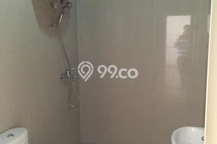 Disewakan! Rumah 5 Kamar Tidur &
2 Kamar Mandi di Tanjung Duren, Jakarta Barat Disewakan! Rumah 5 Kamar Tidur &
2 Kamar Mandi di Tanjung Duren, Jakarta Barat