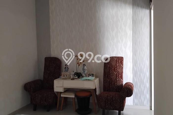 Jual Rumah Favorit Siap Huni LB 180m2 di Sukolilo, Surabaya Jual Rumah Favorit Siap Huni LB 180m2 di Sukolilo, Surabaya