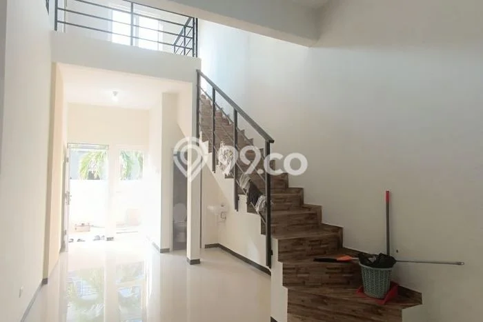 Dijual Rumah Minimalis Bagus Punya 2 KT di Rungkut Surabaya SHM Dijual Rumah Minimalis Bagus Punya 2 KT di Rungkut Surabaya SHM