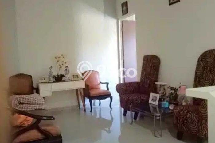 Jual Rumah Favorit Siap Huni LB 180m2 di Sukolilo, Surabaya Jual Rumah Favorit Siap Huni LB 180m2 di Sukolilo, Surabaya