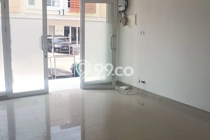 Ruko Disewa di Tangerang dengan LB 81m2 Area Komersial Ramai Ruko Disewa di Tangerang dengan LB 81m2 Area Komersial Ramai