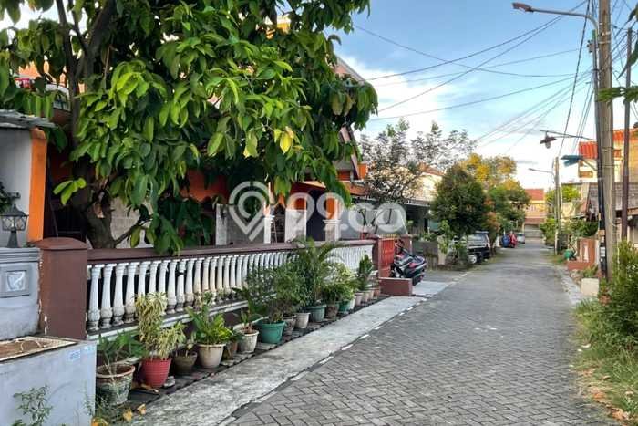 Hunian Cantik Minimalis Lb 120m2 di Pinang, Tangerang Hunian Cantik Minimalis Lb 120m2 di Pinang, Tangerang