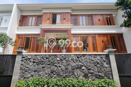 Ready to Use! Premium House LT 517m2 Desain Elegan di Kemang Ready to Use! Premium House LT 517m2 Desain Elegan di Kemang