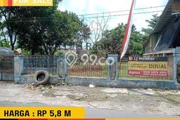 Dijual Tanah di Yogyakarta, Luas 796m2 SHM Dijual Tanah di Yogyakarta, Luas 796m2 SHM
