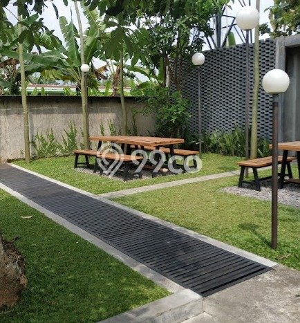 Unit Komersial Dijual di Ngaglik Sleman Luas Tanah 999m2, Luas Bangunan 968m2 Unit Komersial Dijual di Ngaglik Sleman Luas Tanah 999m2, Luas Bangunan 968m2