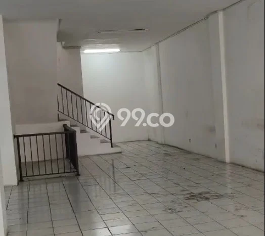 Ruko untuk Disewa di Pusat Jakarta Selatan Luas Bangunan 625m2 Ruko untuk Disewa di Pusat Jakarta Selatan Luas Bangunan 625m2
